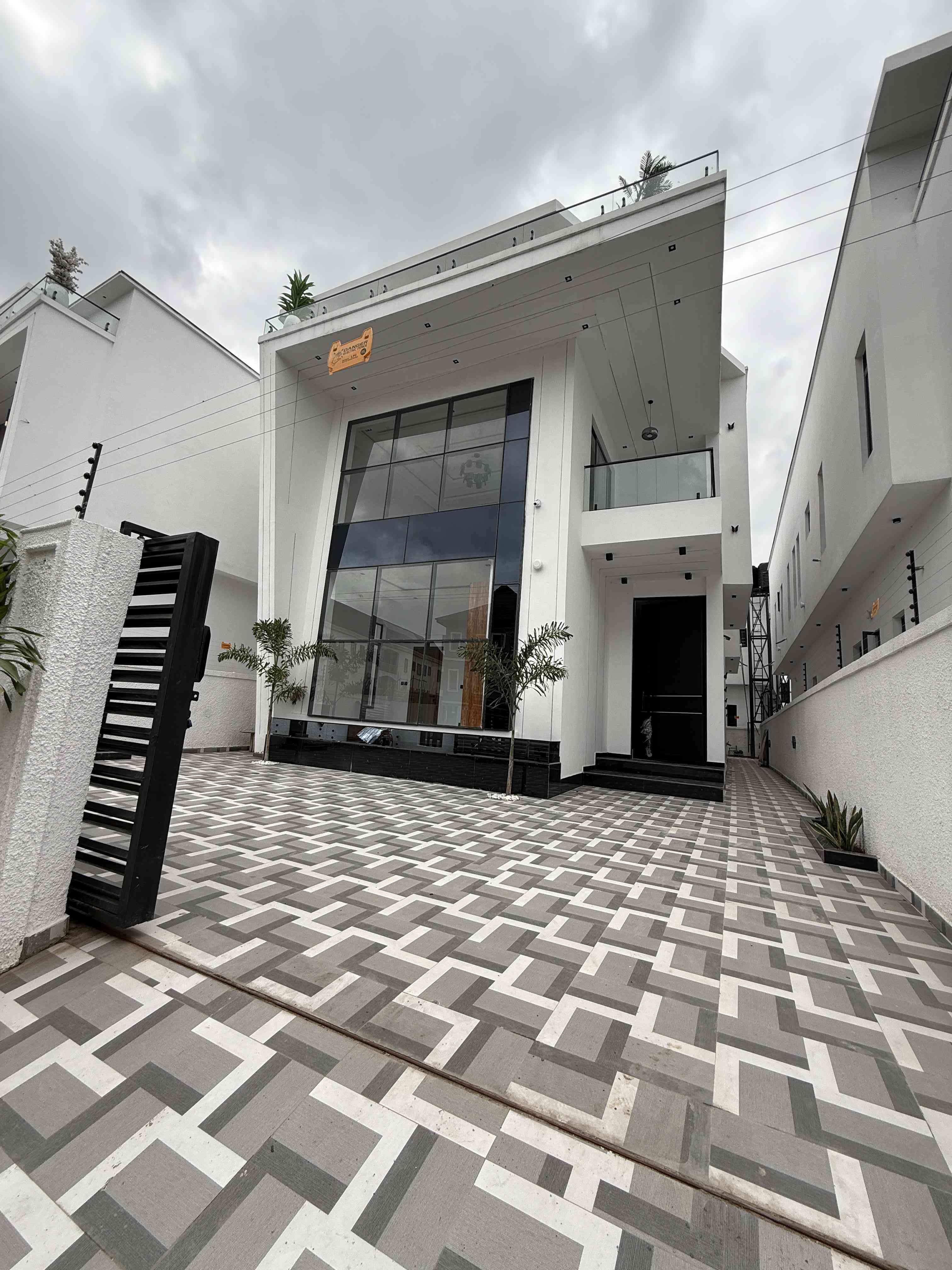 Promi Properties